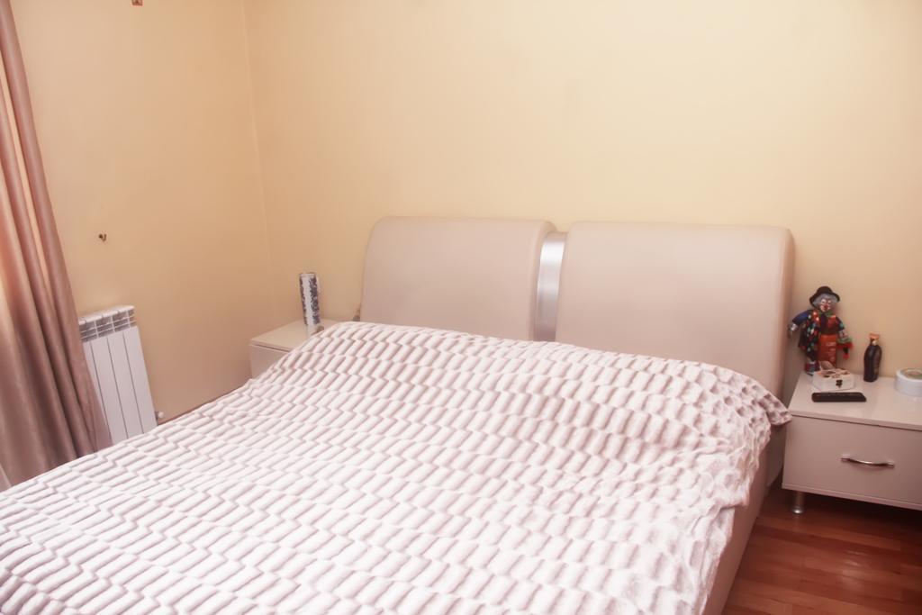 Apartment Rustaveli 57 巴统 外观 照片